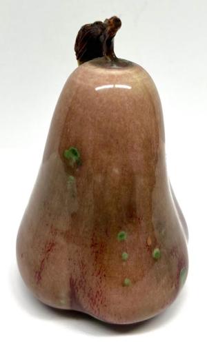 Pear    (DPu08) by Gregory Kondos